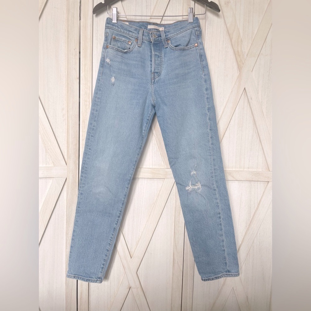 Levi’s Premium Wedge Straight Leg Jeans Size 25